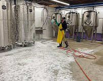 Cleaning Exterior of Vessels - Show off the Stainless